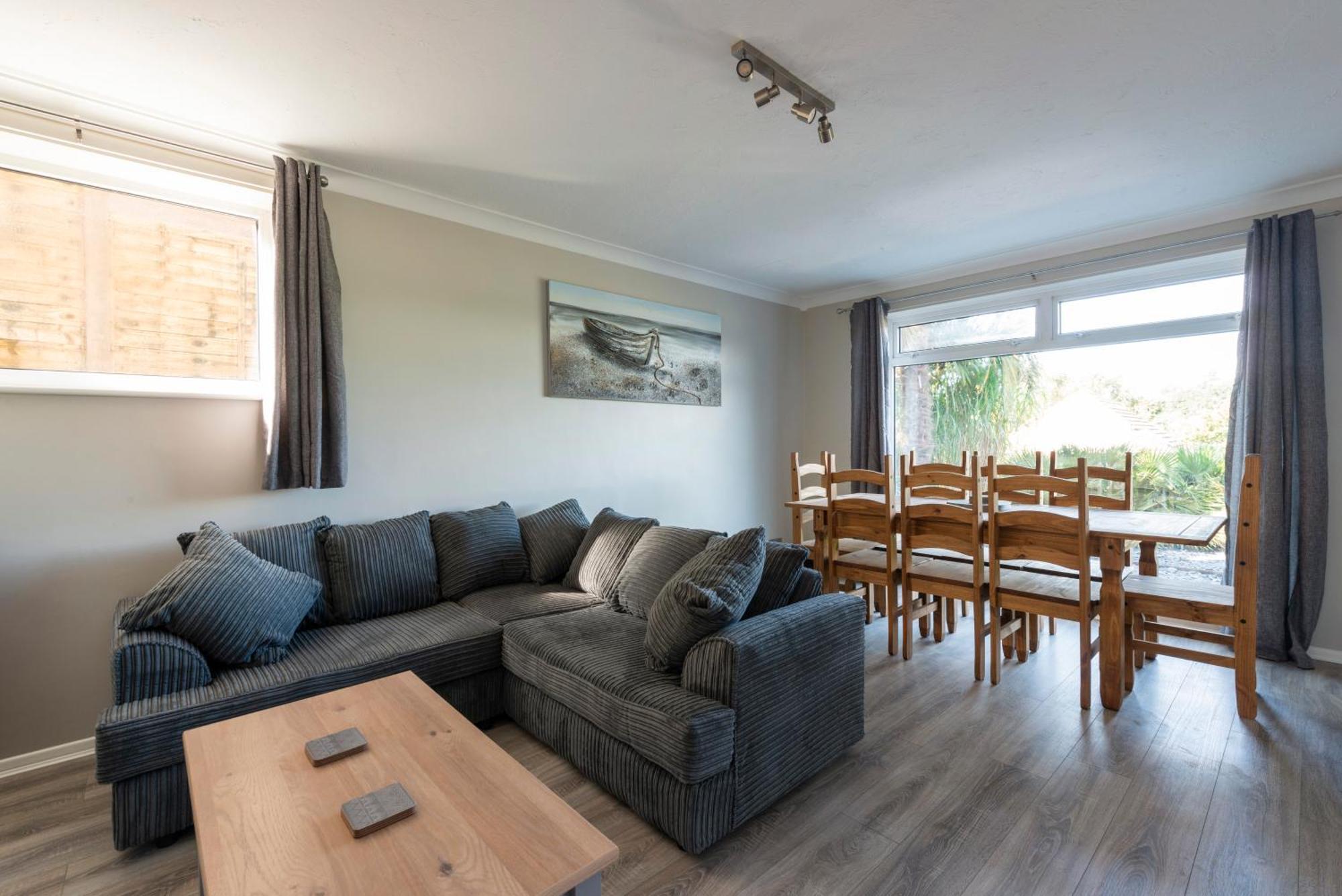 5 Bedroom Detached Beach House Poole Eksteriør billede