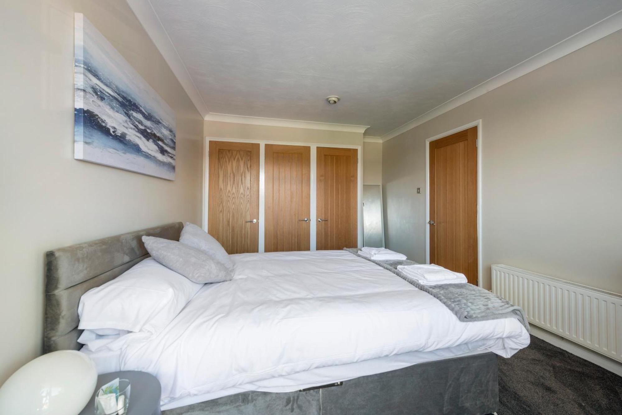 5 Bedroom Detached Beach House Poole Eksteriør billede