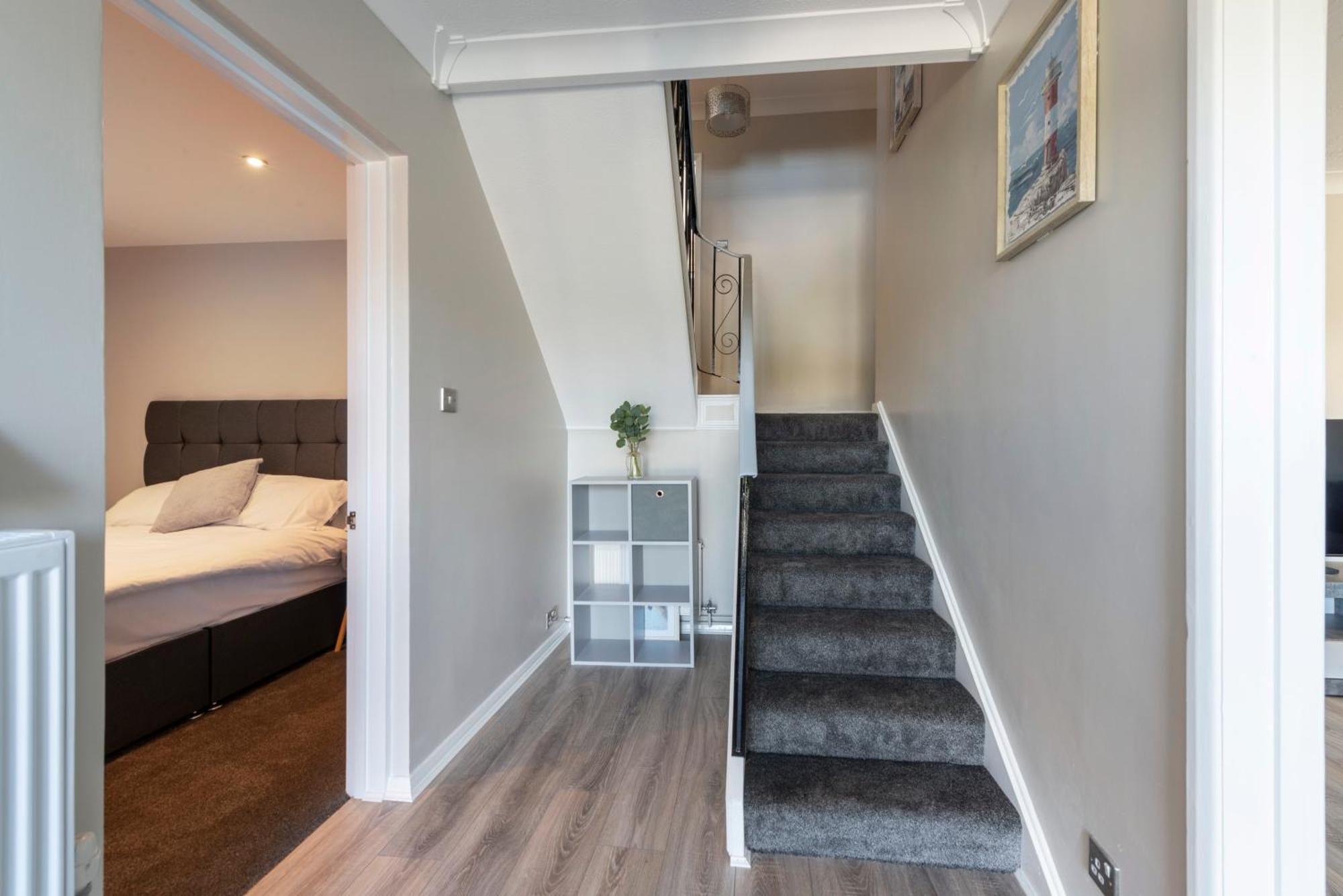 5 Bedroom Detached Beach House Poole Eksteriør billede